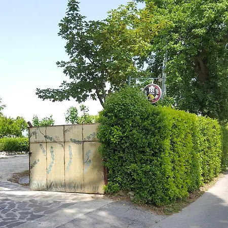לינה וארוחת בוקר B&B Locanda Tre Pini *