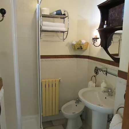 ベッド・アンド・ブレックファスト B&B Locanda Tre Pini