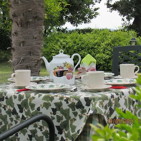 ベッド・アンド・ブレックファスト B&B Locanda Tre Pini キエーティ