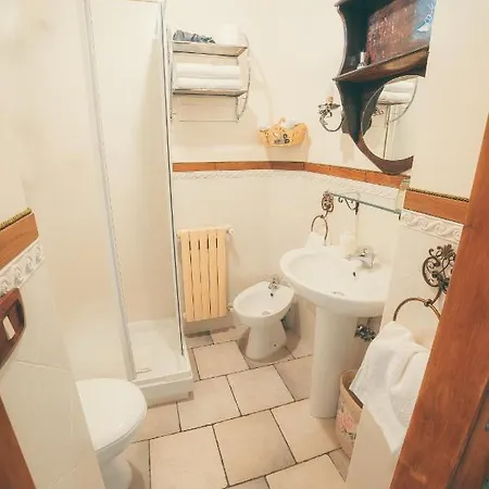 לינה וארוחת בוקר B&B Locanda Tre Pini קייטי