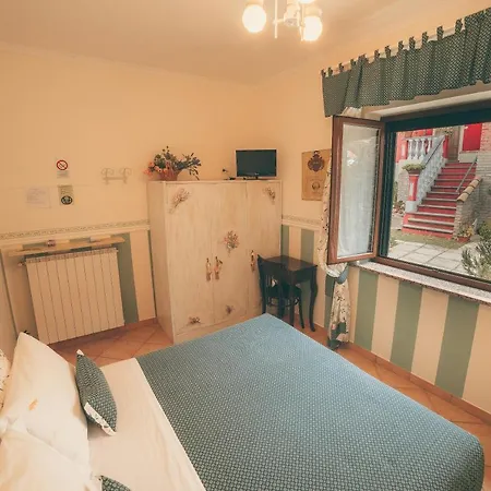 ベッド・アンド・ブレックファスト B&B Locanda Tre Pini キエーティ