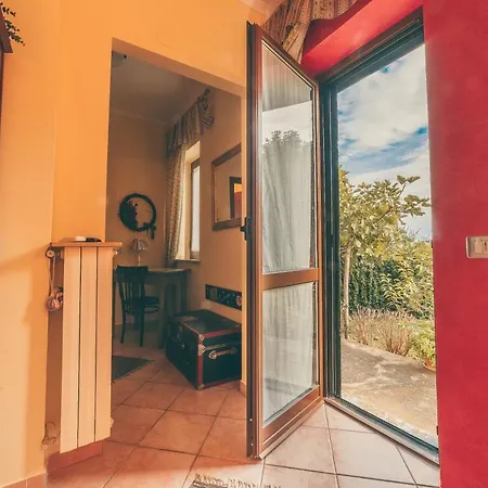 B&B Locanda Tre Pini * קייטי